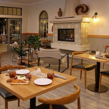 Готель Azure Palm Hot Springs Дезерт-Гот-Спрінґс Екстер'єр фото